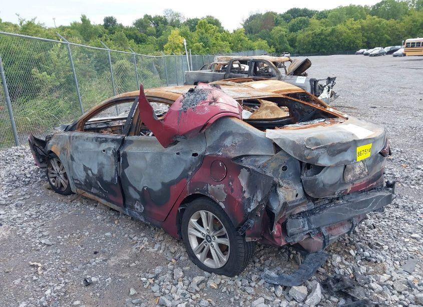 Photo 3 of 2016 Hyundai Elantra SE (VIN 5NPDH4AE1GH706662)