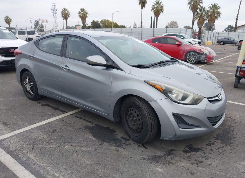 2016 Hyundai Elantra SE (VIN 5NPDH4AE1GH709044) main photo