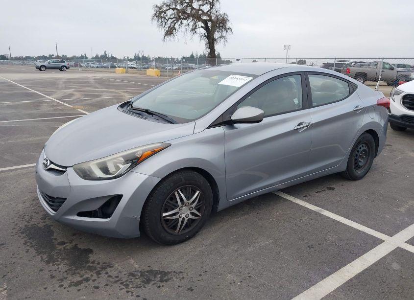 Photo 2 of 2016 Hyundai Elantra SE (VIN 5NPDH4AE1GH709044)