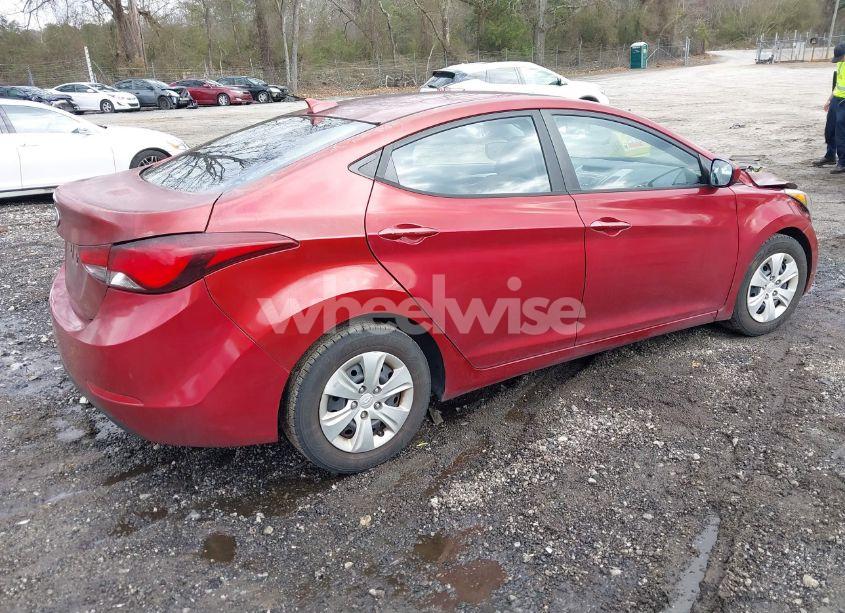 Photo 4 of 2016 Hyundai Elantra SE (VIN 5NPDH4AE1GH710162)
