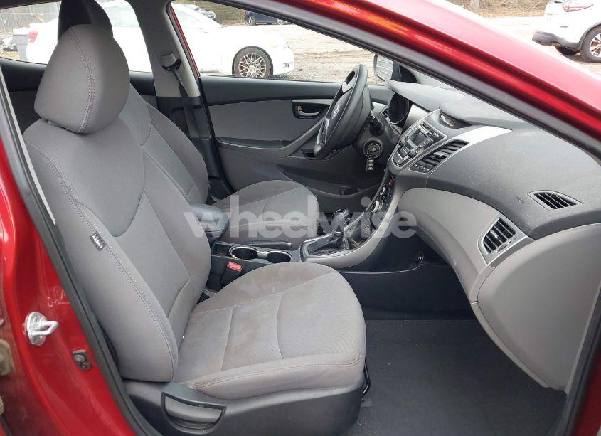 Photo 5 of 2016 Hyundai Elantra SE (VIN 5NPDH4AE1GH710162)