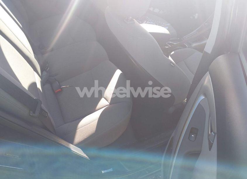 Photo 8 of 2016 Hyundai Elantra SE (VIN 5NPDH4AE1GH720562)