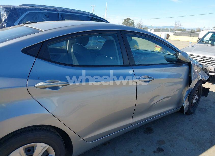 Photo 13 of 2016 Hyundai Elantra SE (VIN 5NPDH4AE1GH724739)