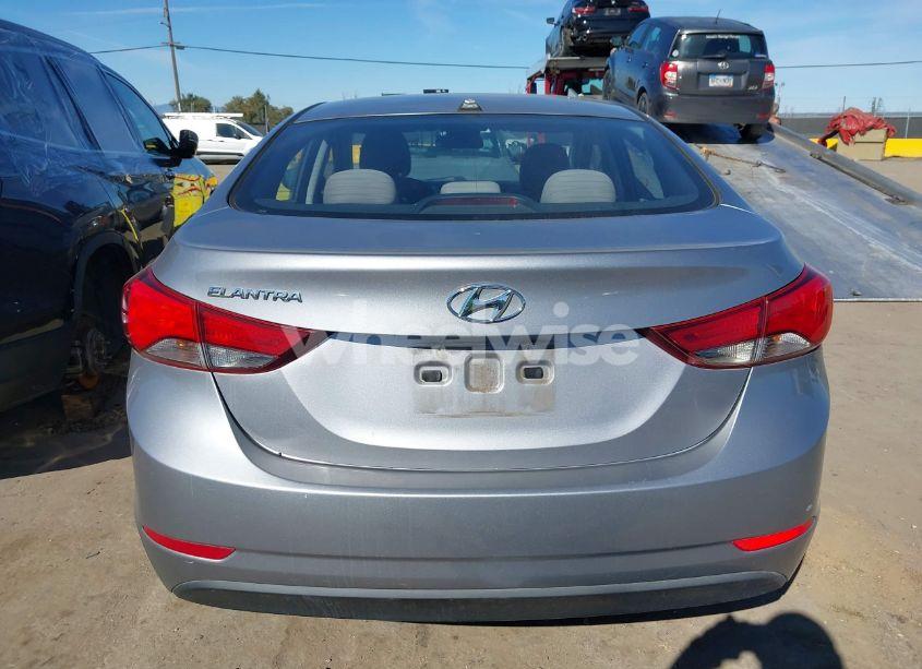 Photo 16 of 2016 Hyundai Elantra SE (VIN 5NPDH4AE1GH724739)