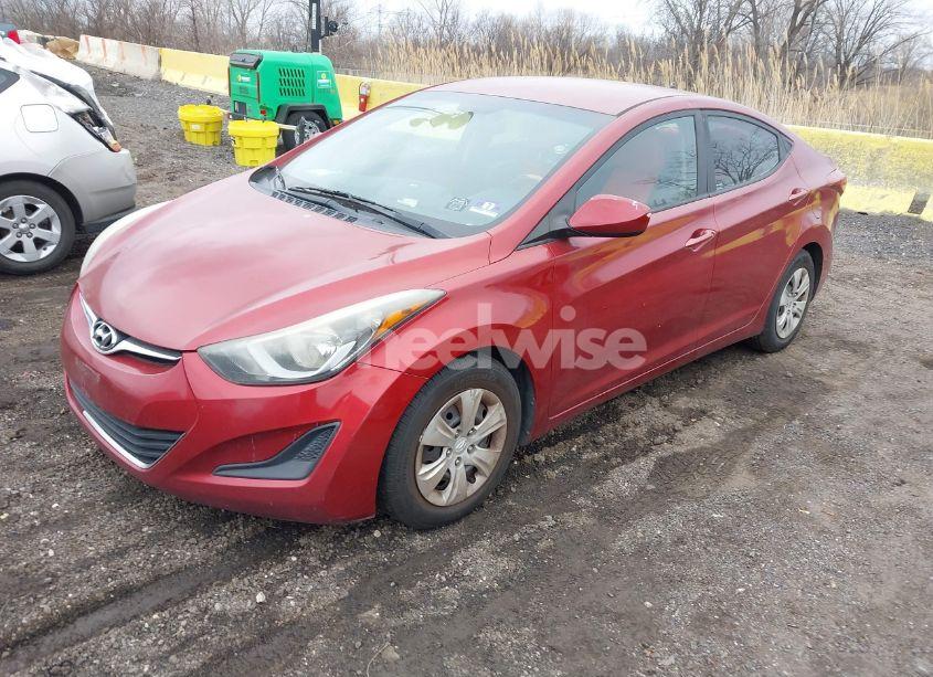 Photo 2 of 2016 Hyundai Elantra SE (VIN 5NPDH4AE1GH725793)