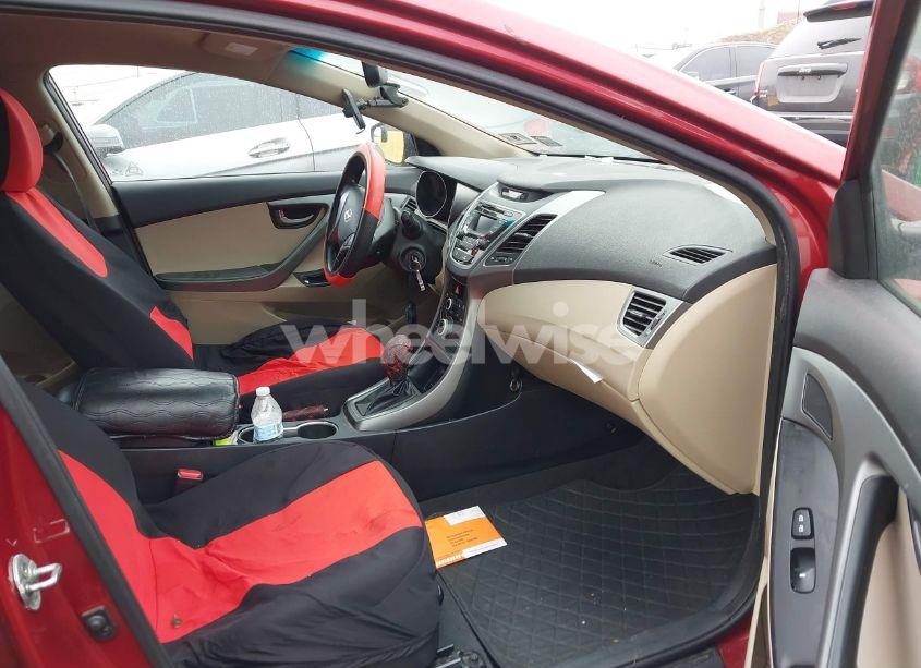 Photo 5 of 2016 Hyundai Elantra SE (VIN 5NPDH4AE1GH725793)