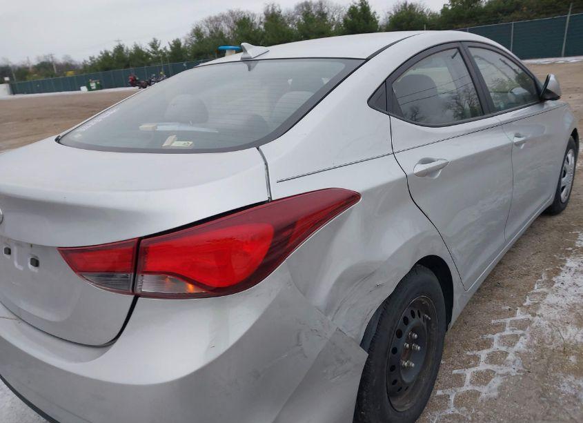 Photo 6 of 2016 Hyundai Elantra SE (VIN 5NPDH4AE1GH727060)