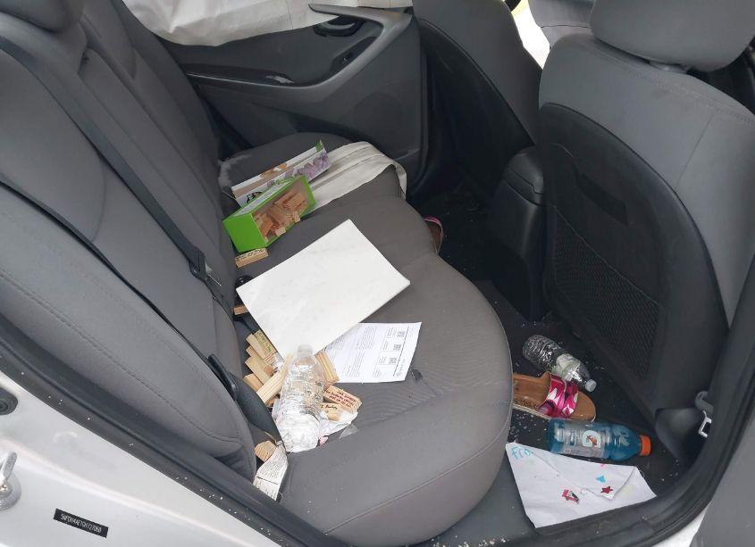 Photo 8 of 2016 Hyundai Elantra SE (VIN 5NPDH4AE1GH727060)