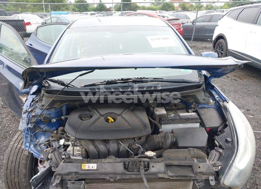 Photo 10 of 2016 Hyundai Elantra SE (VIN 5NPDH4AE1GH732999)