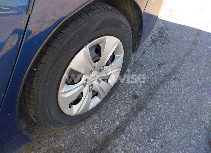 Photo 11 of 2016 Hyundai Elantra SE (VIN 5NPDH4AE1GH733019)