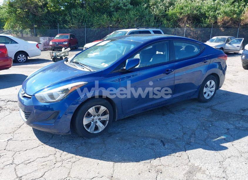 Photo 2 of 2016 Hyundai Elantra SE (VIN 5NPDH4AE1GH733019)
