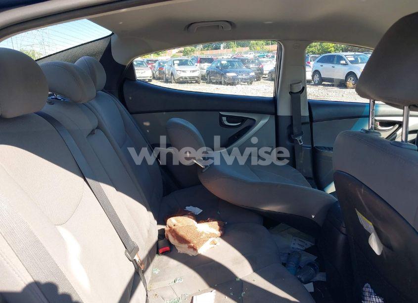 Photo 8 of 2016 Hyundai Elantra SE (VIN 5NPDH4AE1GH733019)