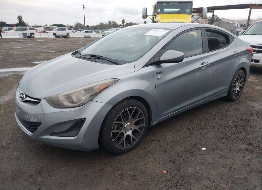 Photo 2 of 2016 Hyundai Elantra SE (VIN 5NPDH4AE1GH741508)