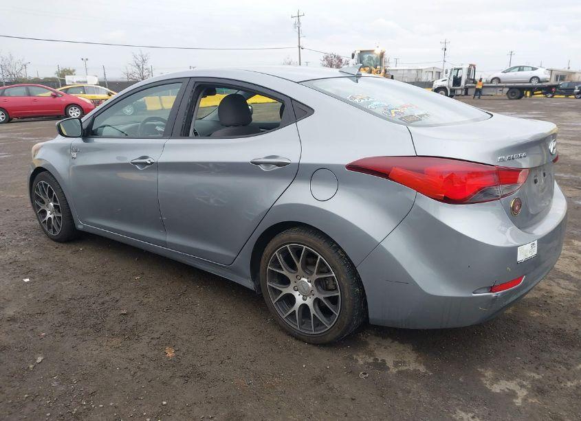 Photo 3 of 2016 Hyundai Elantra SE (VIN 5NPDH4AE1GH741508)