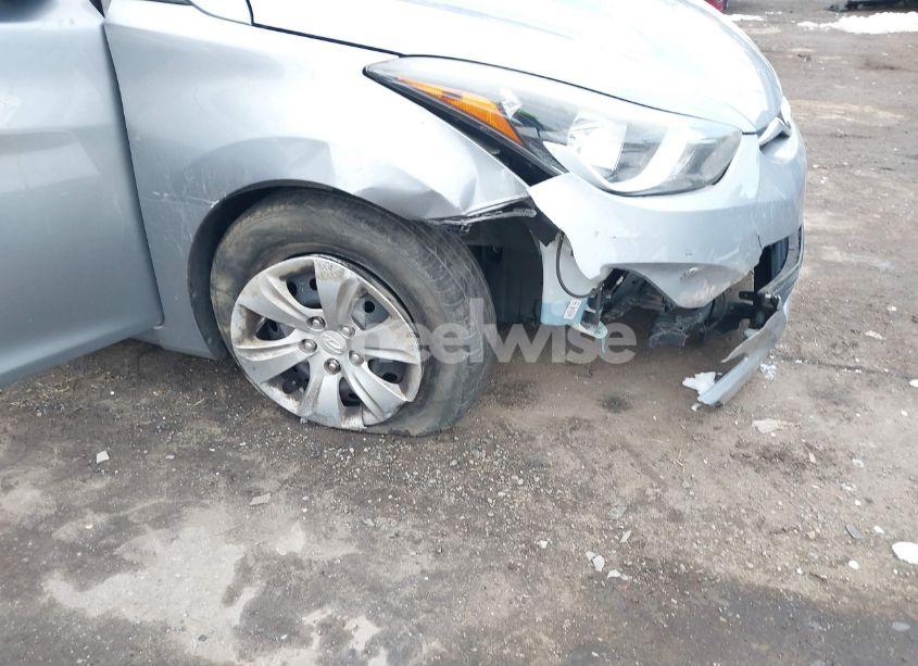 Photo 6 of 2016 Hyundai Elantra SE (VIN 5NPDH4AE1GH762939)