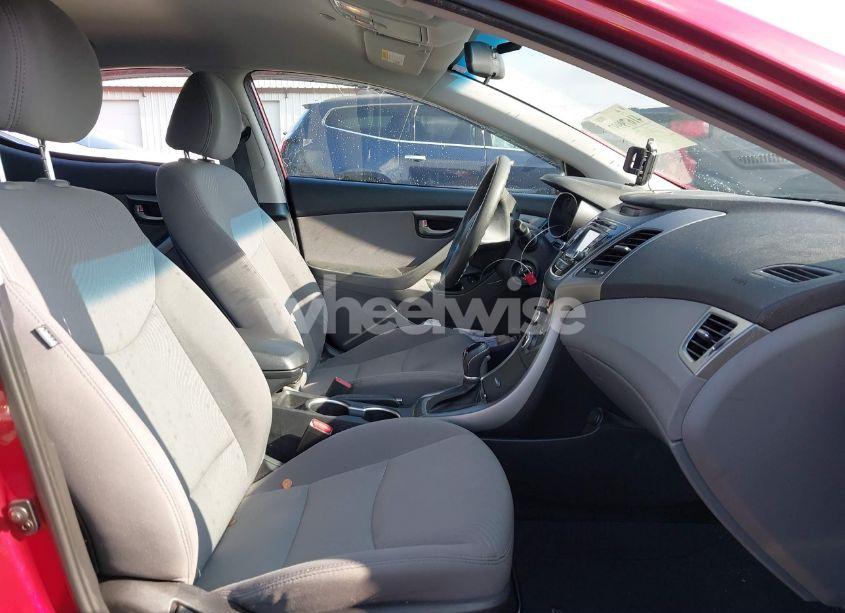 Photo 5 of 2016 Hyundai Elantra SE (VIN 5NPDH4AE1GH775500)