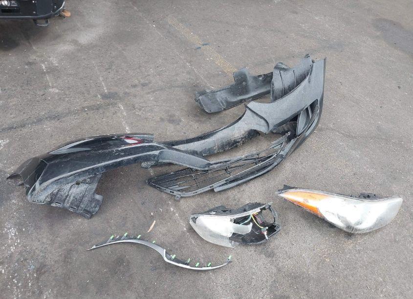 Photo 12 of 2011 Hyundai Elantra GLS (VIN 5NPDH4AE2BH031719)