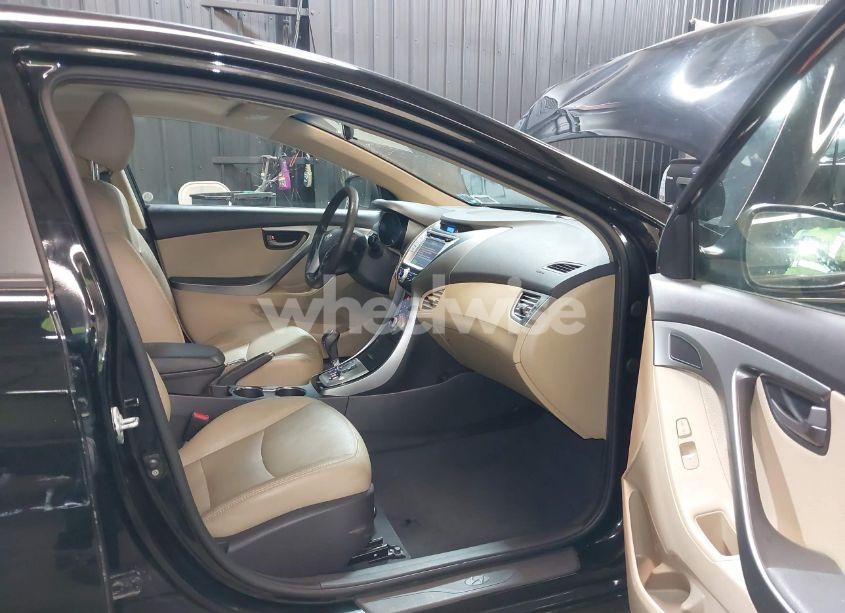 Photo 5 of 2011 Hyundai Elantra LIMITED (VIN 5NPDH4AE2BH045989)