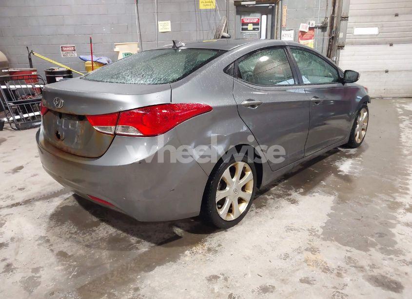 Photo 4 of 2011 Hyundai Elantra LIMITED (VIN 5NPDH4AE2BH075865)