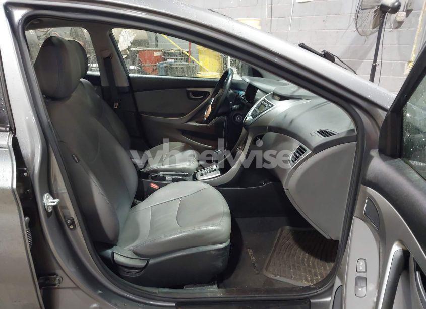 Photo 5 of 2011 Hyundai Elantra LIMITED (VIN 5NPDH4AE2BH075865)