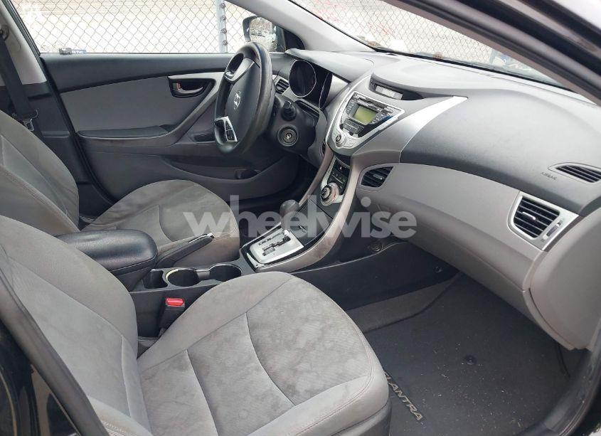 Photo 5 of 2012 Hyundai Elantra GLS (VIN 5NPDH4AE2CH068786)