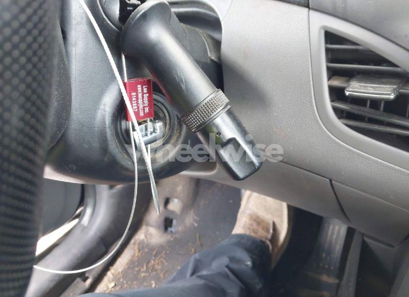 Photo 11 of 2012 Hyundai Elantra GLS (VIN 5NPDH4AE2CH107070)