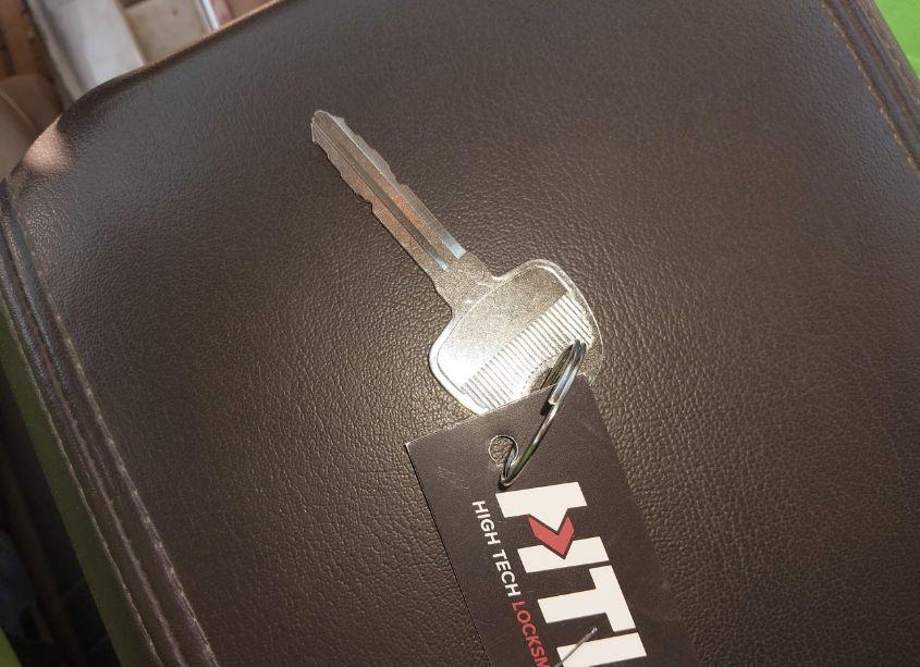 Photo 11 of 2012 Hyundai Elantra GLS (VIN 5NPDH4AE2CH111250)