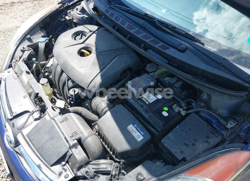 Photo 10 of 2012 Hyundai Elantra GLS (VIN 5NPDH4AE2CH148220)