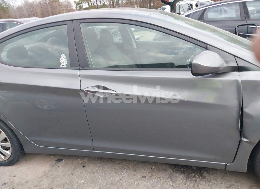 Photo 13 of 2013 Hyundai Elantra GLS (VIN 5NPDH4AE2DH161633)
