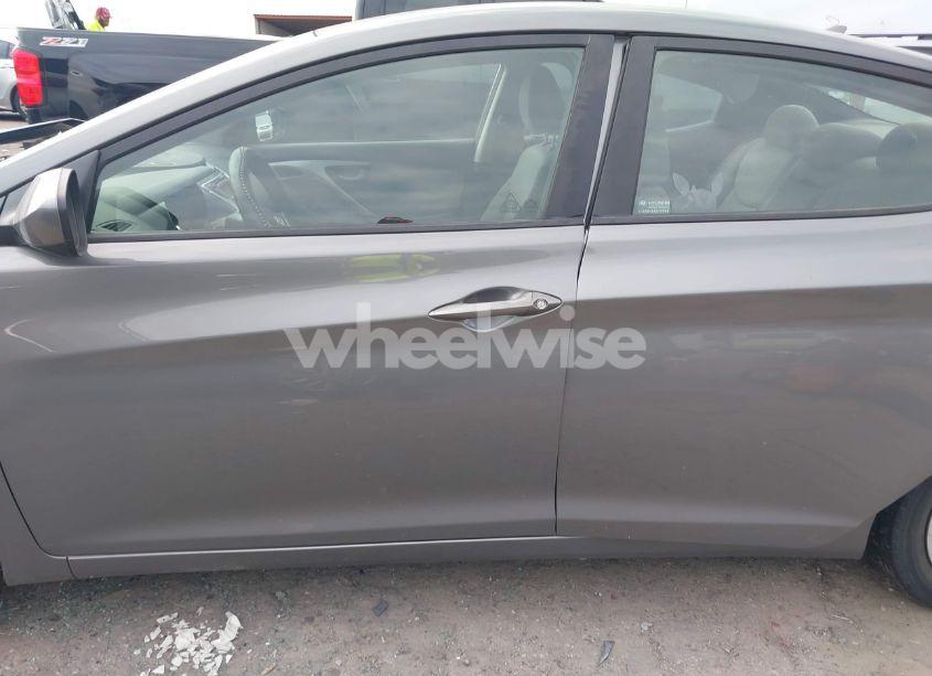 Photo 14 of 2013 Hyundai Elantra GLS (VIN 5NPDH4AE2DH161633)