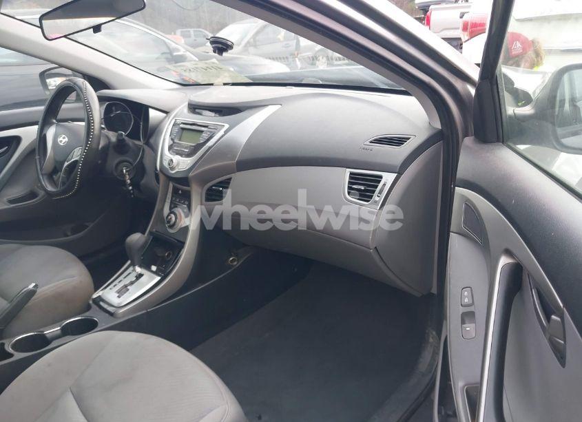 Photo 5 of 2013 Hyundai Elantra GLS (VIN 5NPDH4AE2DH161633)