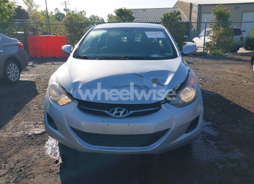 Photo 12 of 2013 Hyundai Elantra GLS (VIN 5NPDH4AE2DH163091)