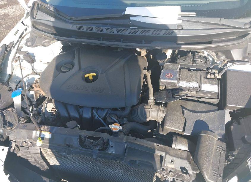 Photo 10 of 2013 Hyundai Elantra GLS (VIN 5NPDH4AE2DH164175)