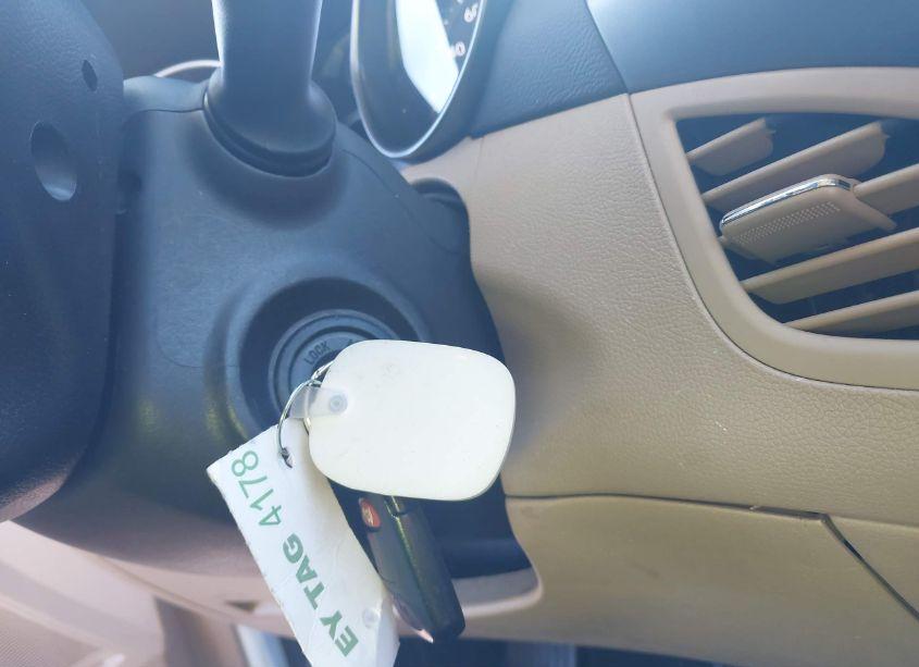 Photo 11 of 2013 Hyundai Elantra GLS (VIN 5NPDH4AE2DH164175)