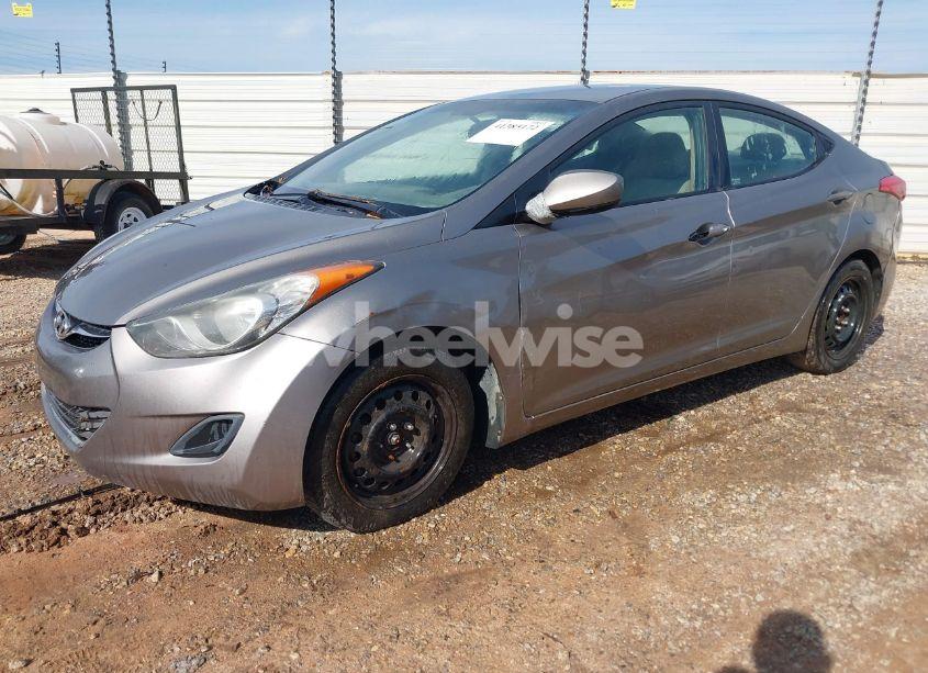 Photo 2 of 2013 Hyundai Elantra GLS (VIN 5NPDH4AE2DH178920)