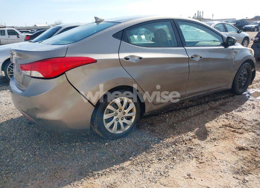 Photo 4 of 2013 Hyundai Elantra GLS (VIN 5NPDH4AE2DH178920)