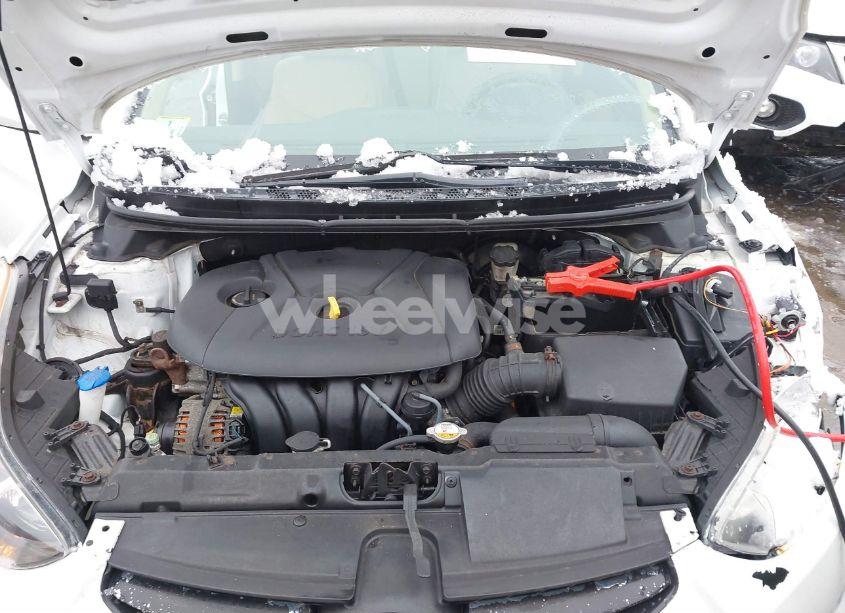 Photo 10 of 2013 Hyundai Elantra GLS (VIN 5NPDH4AE2DH195779)