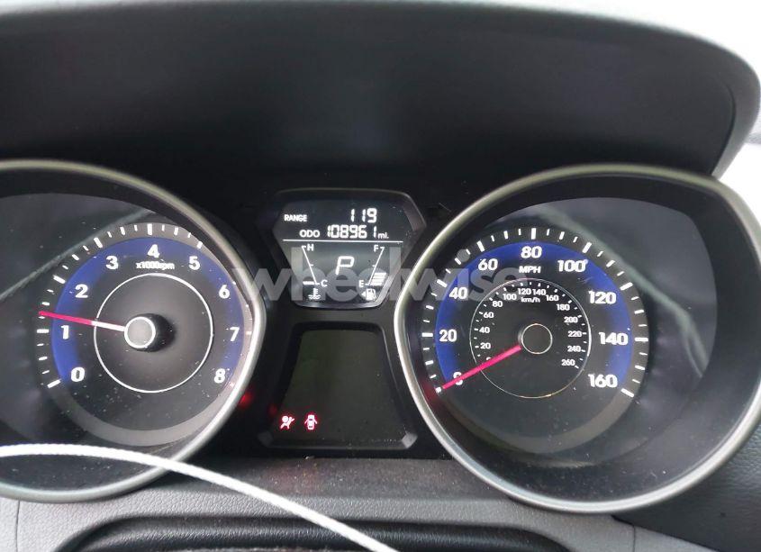 Photo 7 of 2013 Hyundai Elantra GLS (VIN 5NPDH4AE2DH198987)