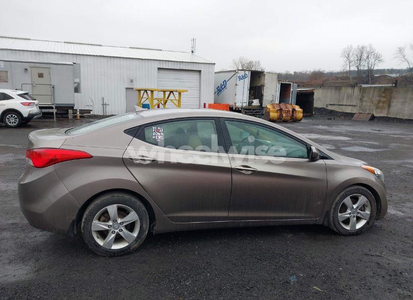 Photo 13 of 2013 Hyundai Elantra GLS (VIN 5NPDH4AE2DH205775)