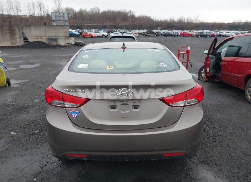 Photo 16 of 2013 Hyundai Elantra GLS (VIN 5NPDH4AE2DH205775)