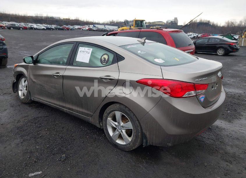 Photo 3 of 2013 Hyundai Elantra GLS (VIN 5NPDH4AE2DH205775)