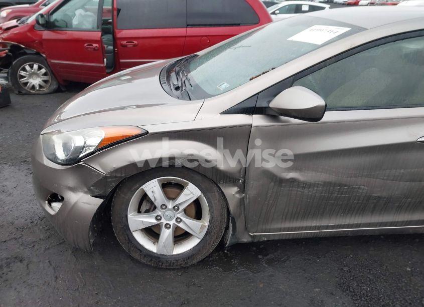 Photo 6 of 2013 Hyundai Elantra GLS (VIN 5NPDH4AE2DH205775)