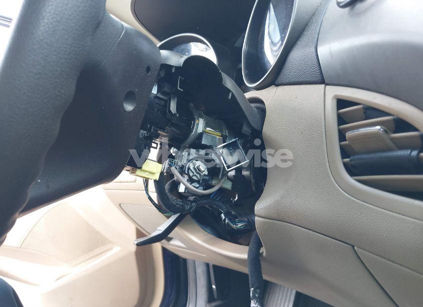 Photo 12 of 2013 Hyundai Elantra GLS (VIN 5NPDH4AE2DH223502)