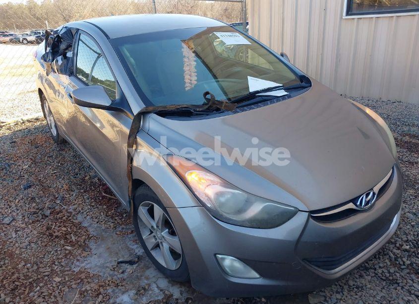 2013 Hyundai Elantra GLS (VIN 5NPDH4AE2DH224469) main photo