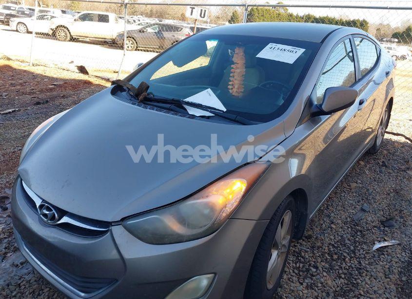 Photo 2 of 2013 Hyundai Elantra GLS (VIN 5NPDH4AE2DH224469)