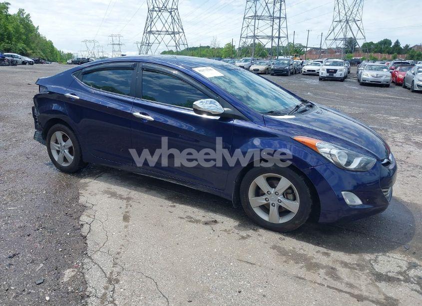 2013 Hyundai Elantra GLS (VIN 5NPDH4AE2DH227159) main photo