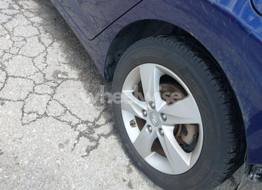 Photo 12 of 2013 Hyundai Elantra GLS (VIN 5NPDH4AE2DH227159)