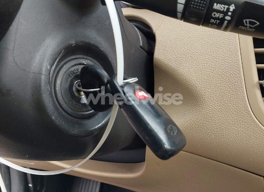 Photo 11 of 2013 Hyundai Elantra GLS (VIN 5NPDH4AE2DH269749)