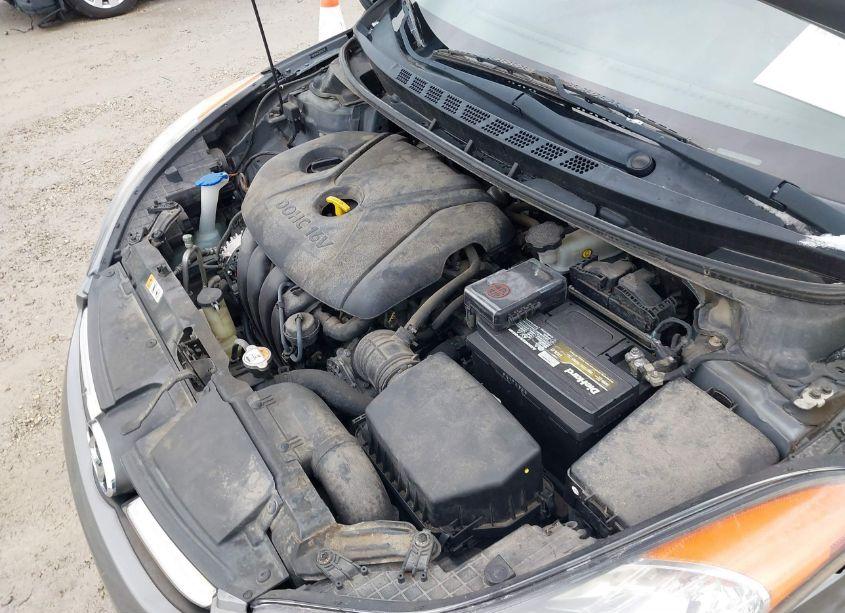 Photo 10 of 2013 Hyundai Elantra LIMITED (VIN 5NPDH4AE2DH285756)