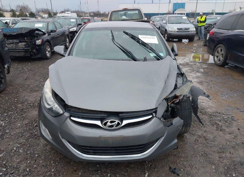Photo 12 of 2013 Hyundai Elantra GLS (VIN 5NPDH4AE2DH288575)